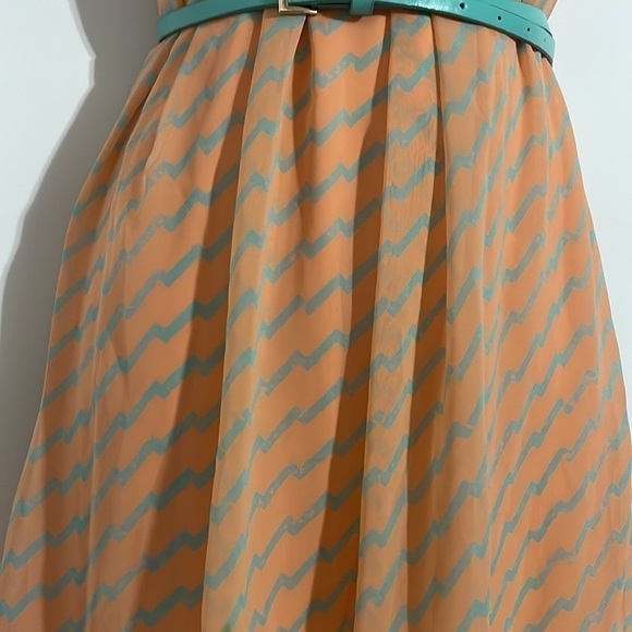 Pants Store Women’s Coral Striped Dress with Belt! - Picture 4 of 7